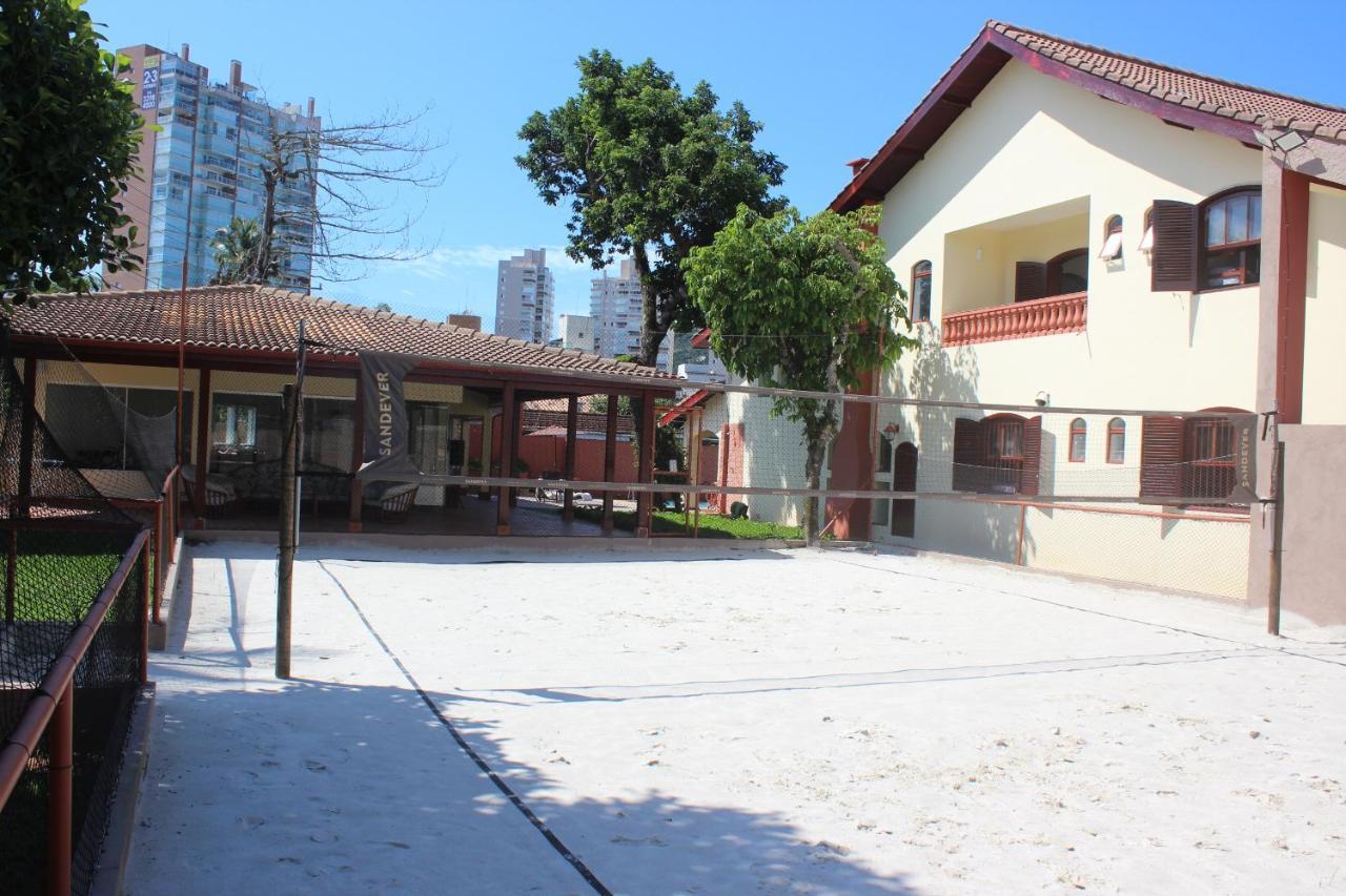 Guest House Namaste Hostel Guaruja Bagian luar foto