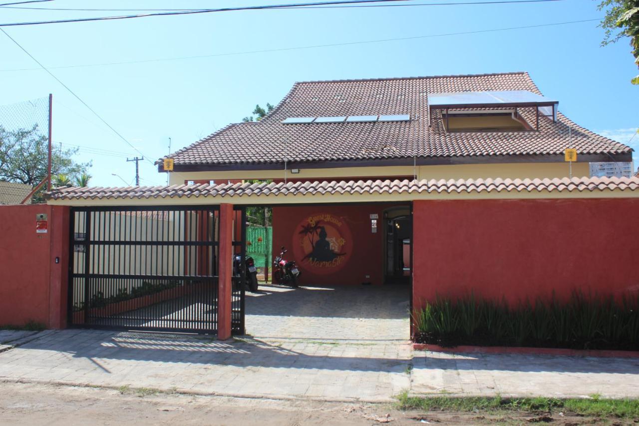 Guest House Namaste Hostel Guaruja Bagian luar foto